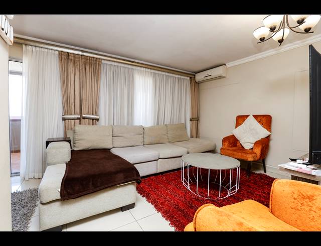 3 BEDROOM APARTMENT FOR SALE IN LA MERCY